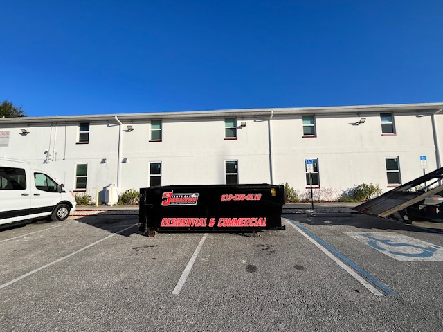 Tampa Bay Junkaneers commercial roll-off dumpster rental Hillsborough County